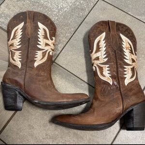 Idyllwind by Miranda Lambert Brown Western Boots with Eagle Design